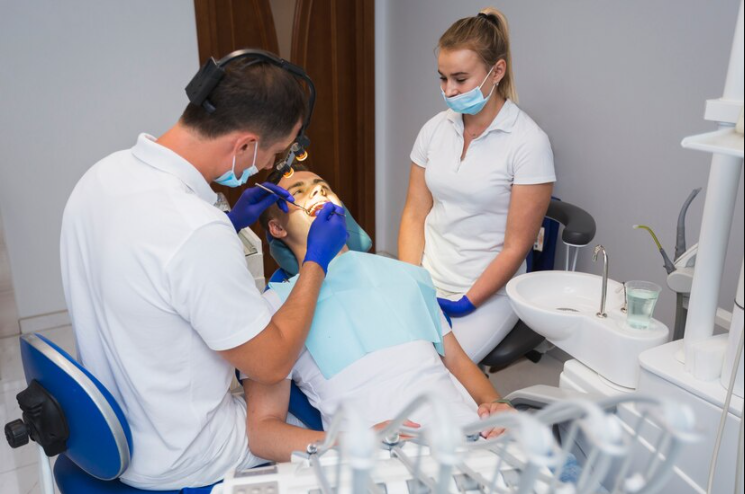 Transform Your Smile with Dental Veneers in Hamilton: The Complete Guide